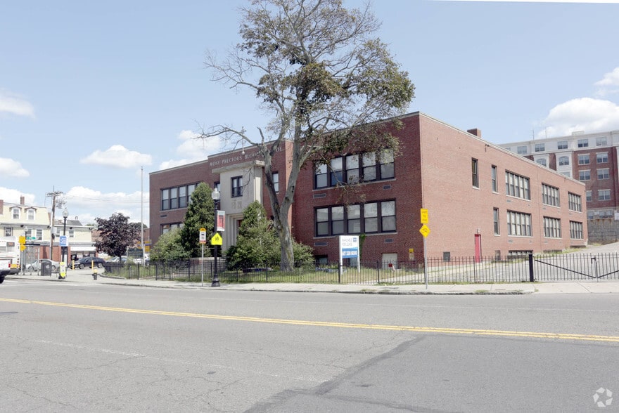 More Photos Of 1286 Hyde Park Rd, Hyde Park Schools For Lease