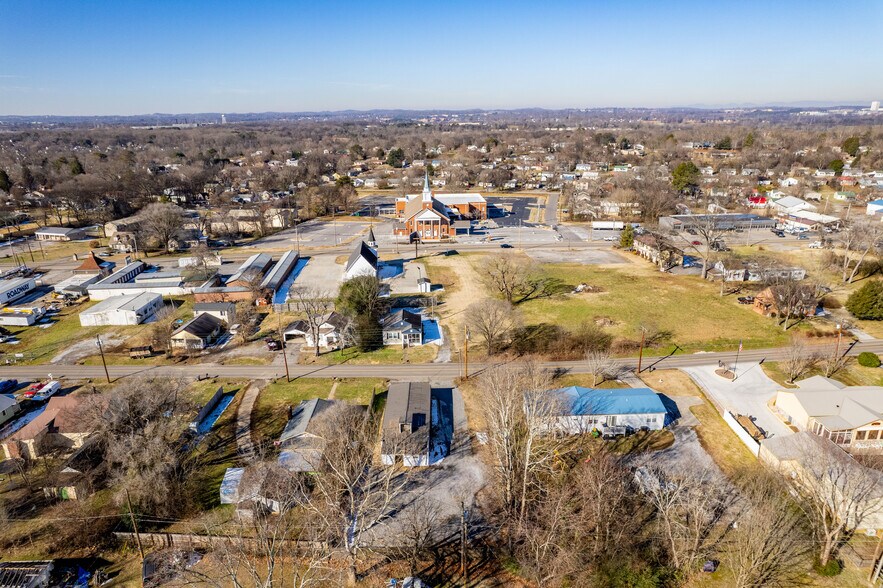 More Photos Of 2336 Old Knoxville Pike, Maryville Light Manufacturing For Sale