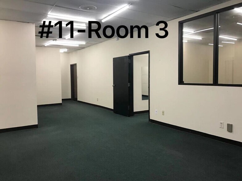 More Photos Of 9720 Town Park, Houston Office For Sale