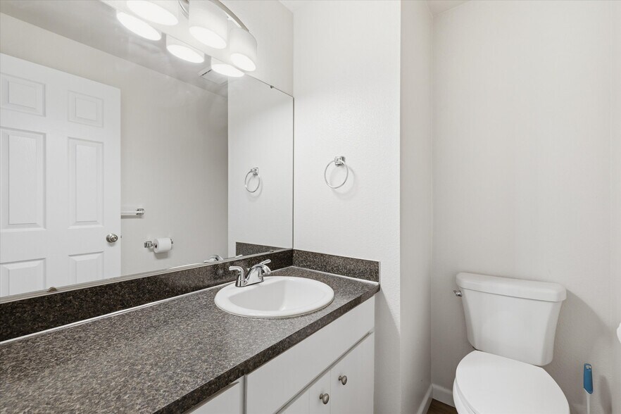 More Photos Of 12813 109th Avenue Ct E, Puyallup Multifamily For Sale