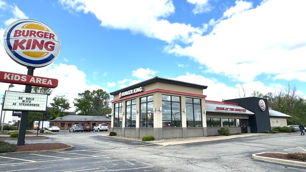 More Photos Of 4774 Mahoning Ave, Youngstown Storefront For Sale