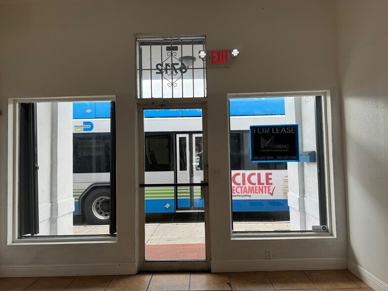 More Photos Of 6708-6716 W Flagler St, Miami Office For Lease