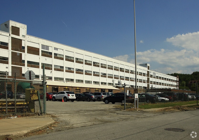 More Photos Of 17325 Euclid Ave, Cleveland Flex For Lease