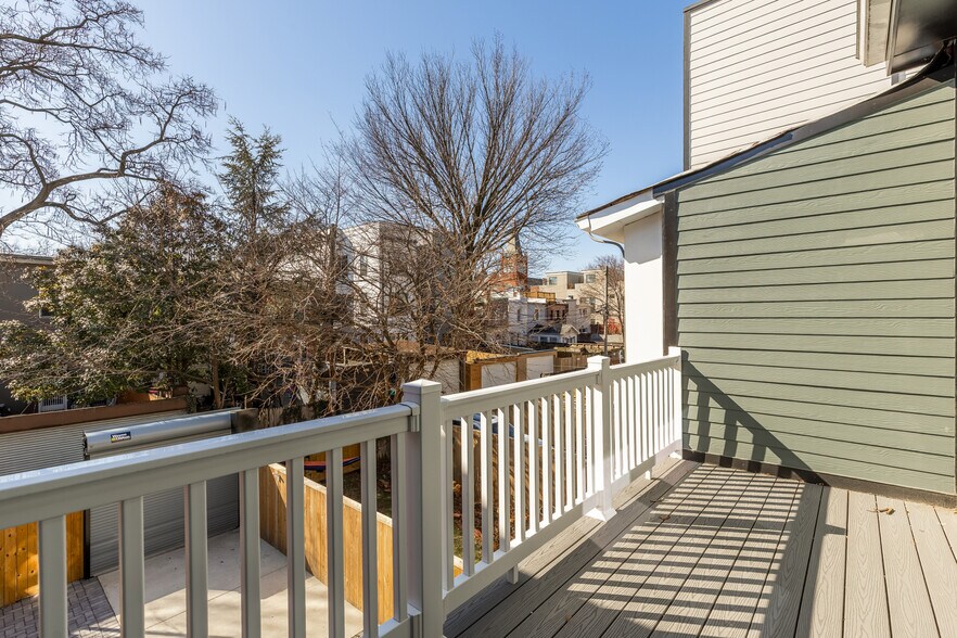 More Photos Of 422 Warner St NW, Washington Apartments For Sale