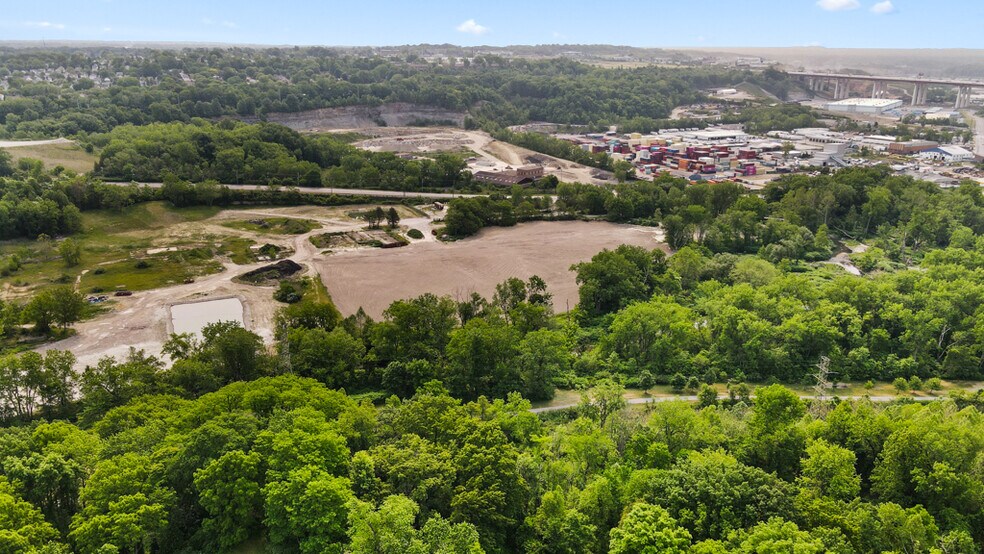 More Photos Of 5000 Warner Rd, Garfield Heights Land For Sale