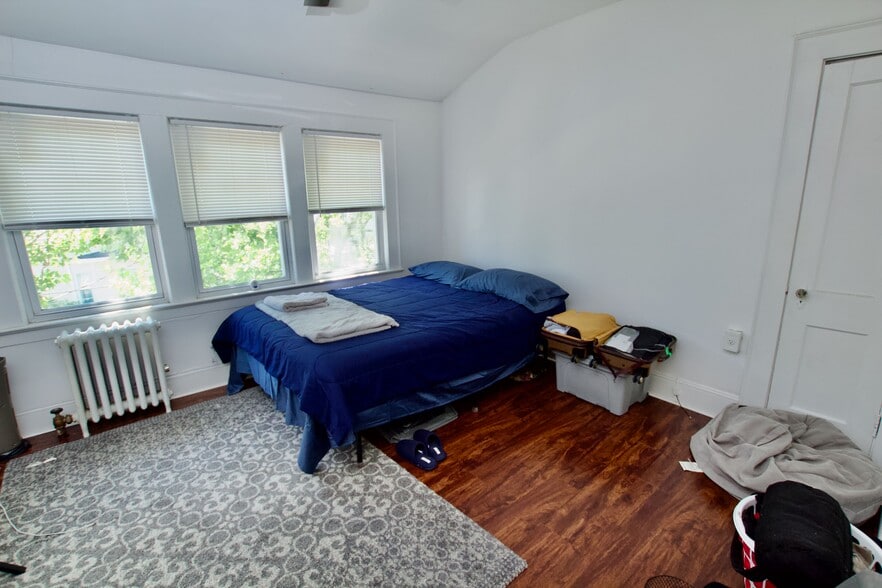 More Photos Of 76 Ella St, Bloomfield Multifamily For Sale