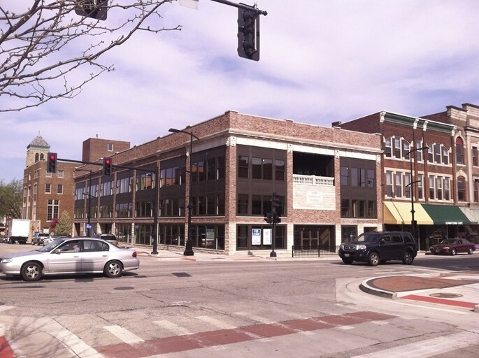 Primary Photo Of 201 N Main St, Decatur Office For Lease