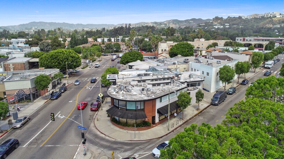 More Photos Of 144-150 S Barrington Ave, Los Angeles Storefront Retail Office For Sale