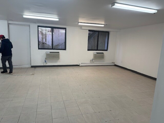 More Photos Of 75-52 113th St, Forest Hills Apartments For Lease