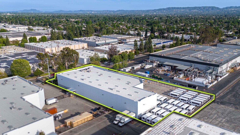More Photos Of 9031 N Lurline Ave, Chatsworth Distribution For Lease