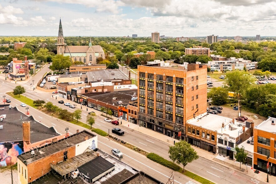 More Photos Of 1440 Gratiot Ave, Detroit Warehouse For Sale