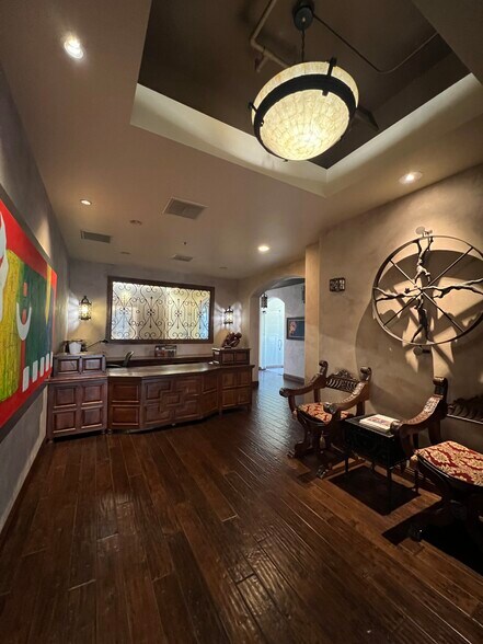More Photos Of 1350 Columbia St, San Diego Loft Creative Space For Sale