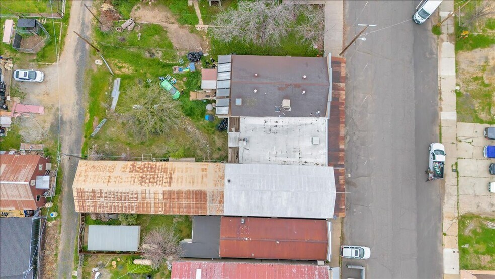 More Photos Of 18387 Chestnut Ave, Tuolumne Restaurant For Sale