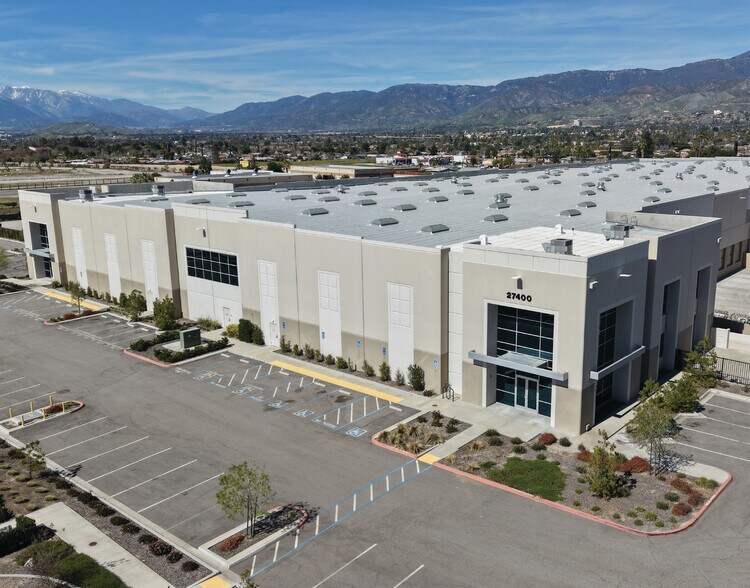 More Photos Of 27400 5th St, Highland Warehouse For Lease