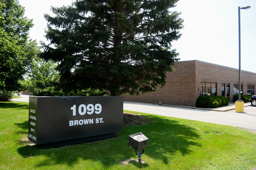 More Photos Of 1099 Brown St, Wauconda Warehouse For Lease