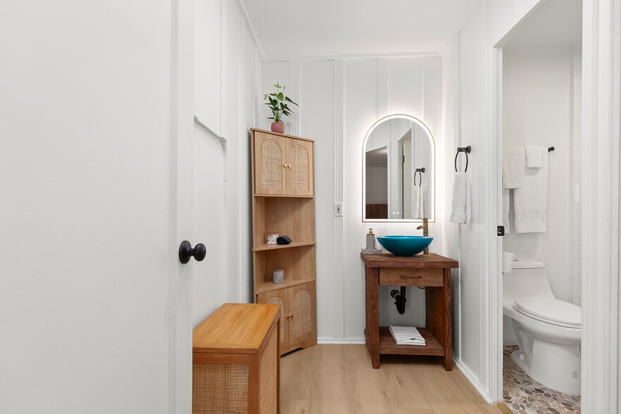 More Photos Of 3795 Ocean Front Walk, San Diego Apartments For Sale