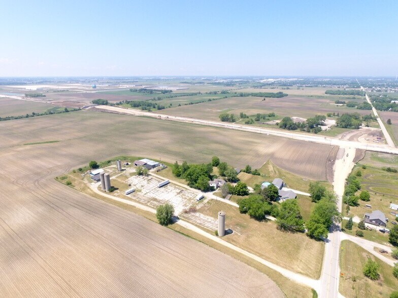 More Photos Of 202 72nd Ave, Kenosha Multifamily For Sale