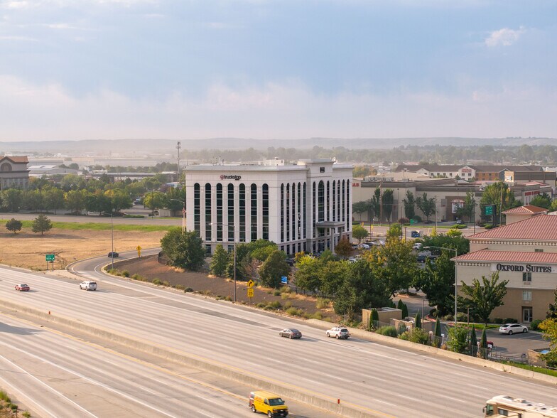 More Photos Of 1444 S Entertainment Ave, Boise Office For Lease