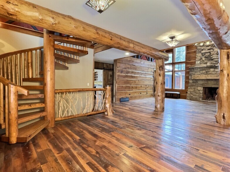 More Photos Of 5771 US Highway 45, Land O Lakes Office For Sale