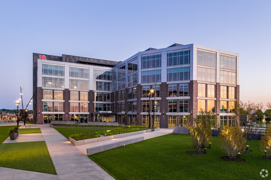 More Photos Of 1175 Lombardi Ave, Green Bay Office For Lease