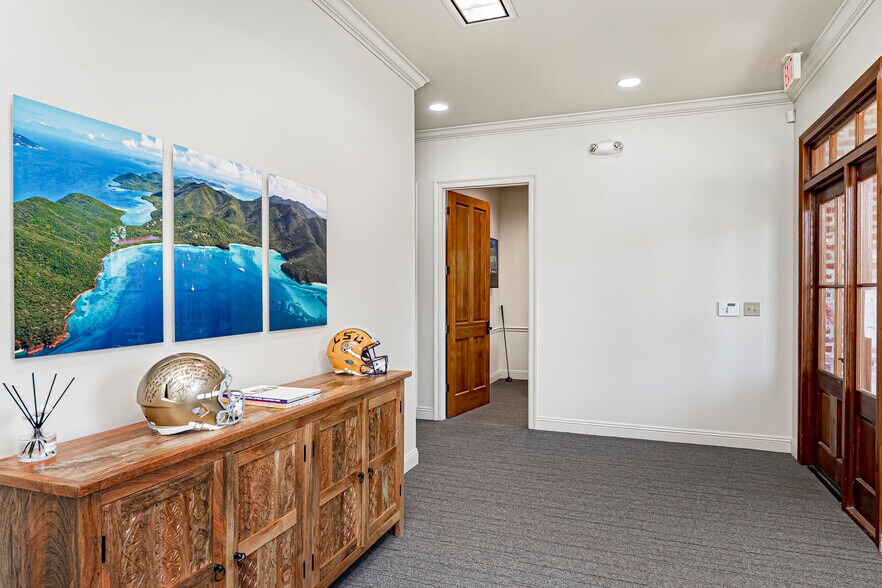 More Photos Of 4603 Bluebonnet Blvd, Baton Rouge Office For Sale