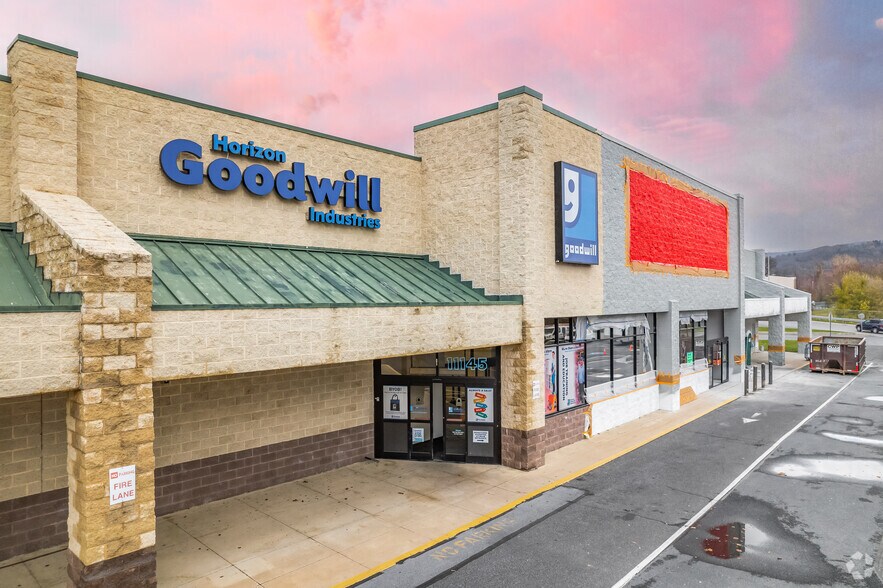 More Photos Of 11105 Buchanan Trl E, Waynesboro General Retail For Lease