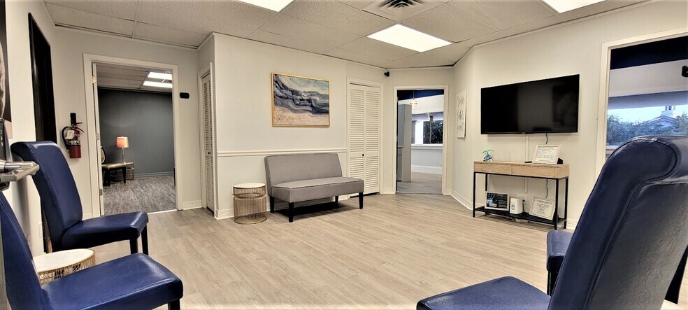 More Photos Of 6211 W Northwest Hwy, Dallas Apartments For Sale