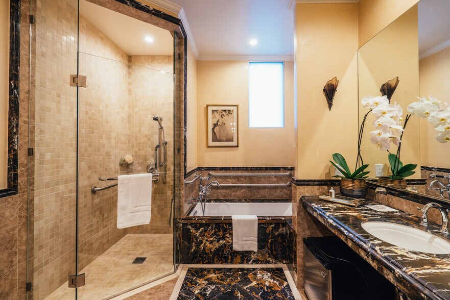 More Photos Of 1409 Sutter St, San Francisco Hotel For Sale