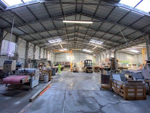 More Photos Of 14455 S Broadway, Gardena Warehouse For Sale