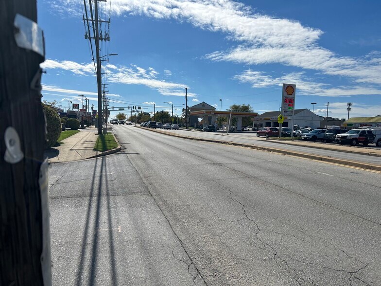 More Photos Of 5519 Ritchie Hwy, Baltimore Auto Dealership For Sale