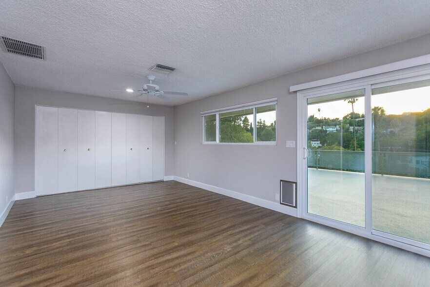 More Photos Of 1724 Meridian Ave, South Pasadena Apartments For Sale