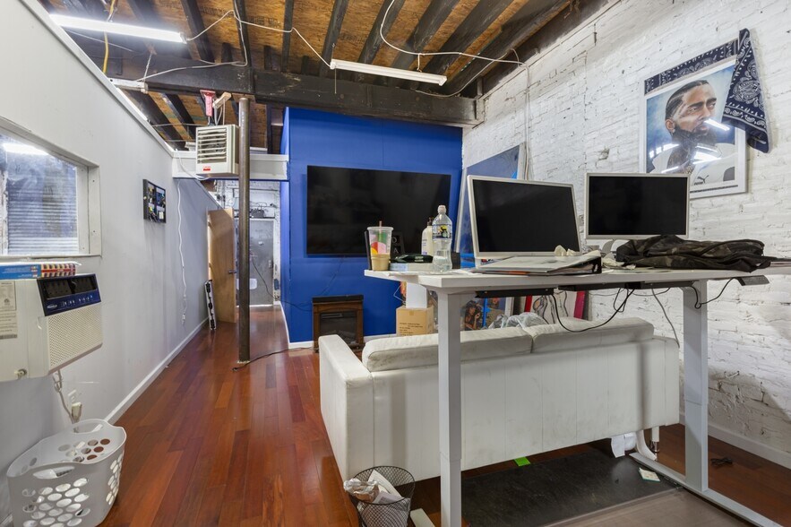 More Photos Of 2815-2817 N Mascher St, Philadelphia Service For Lease
