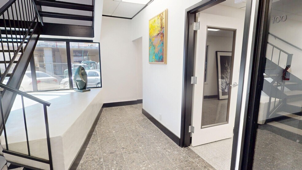 More Photos Of 4212 Medical Pky, Austin Medical For Sale