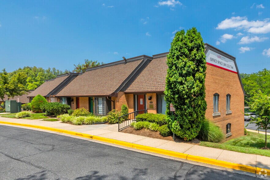 Primary Photo Of 6200-6230 Montrose Rd, Rockville Office For Lease