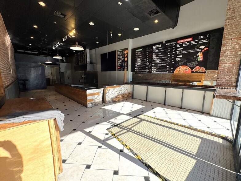 More Photos Of 223-231 E 9th St, Los Angeles Storefront For Lease