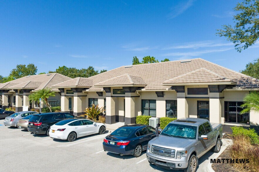 More Photos Of 5313-5343 Paylor Ln, Lakewood Ranch Office For Sale