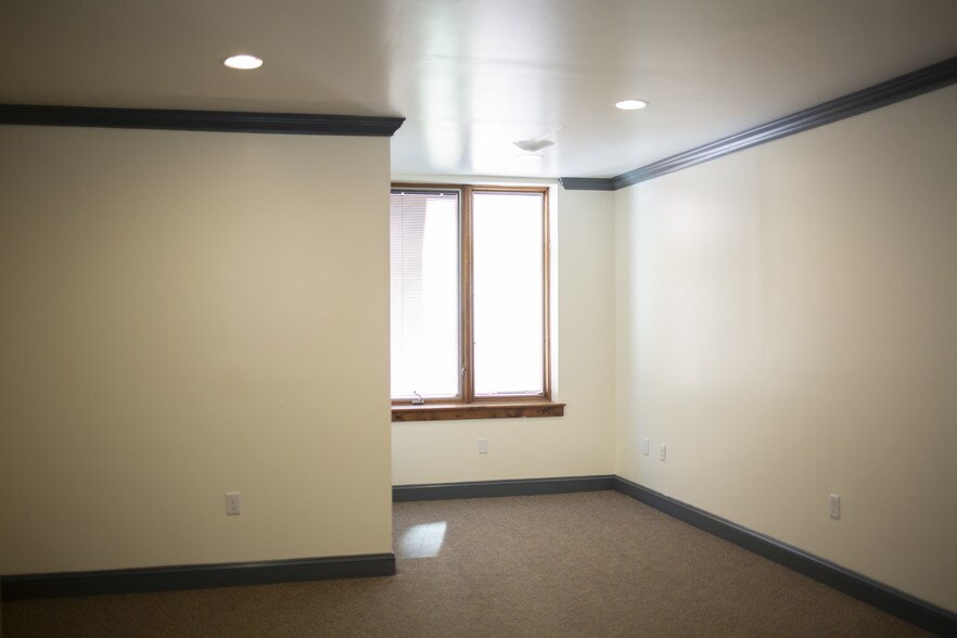 More Photos Of 110 E State St, Kennett Square Storefront Retail Office For Lease