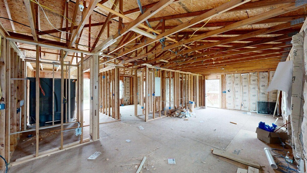 More Photos Of 57 Mill St, Cave Spring Multifamily For Sale