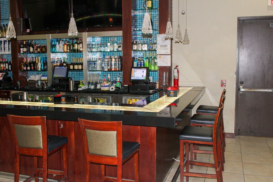 More Photos Of 401 W Atlantic Ave, Delray Beach Storefront Retail Office For Lease