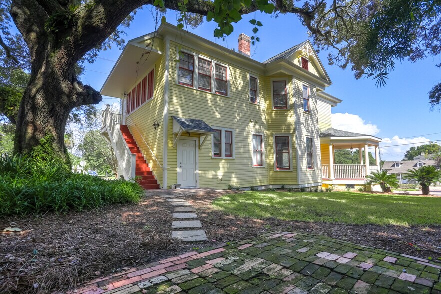 More Photos Of 921 N Palafox St, Pensacola Office For Sale