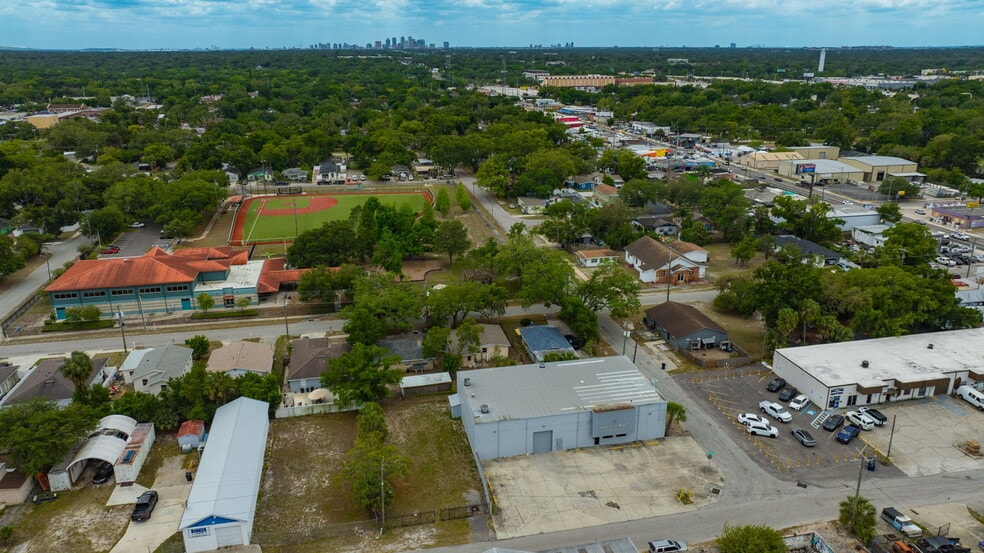 More Photos Of 1001 E Skagway Ave, Tampa Warehouse For Lease
