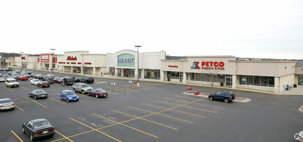More Photos Of 2900 Deerfield Dr, Janesville General Retail For Lease