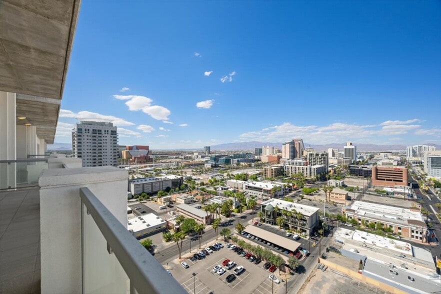 More Photos Of 900 S Las Vegas Blvd, Las Vegas Apartments For Sale
