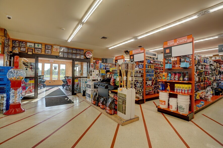 More Photos Of 7281 S State Rd, Goodrich Freestanding For Sale