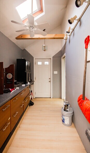 More Photos Of 636 Sunderland Rd, Worcester Freestanding For Lease