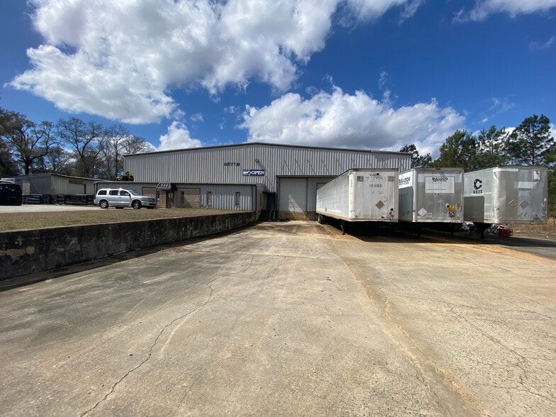 More Photos Of 5571 Old Hawkinsville Rd, Macon-Bibb Warehouse For Sale