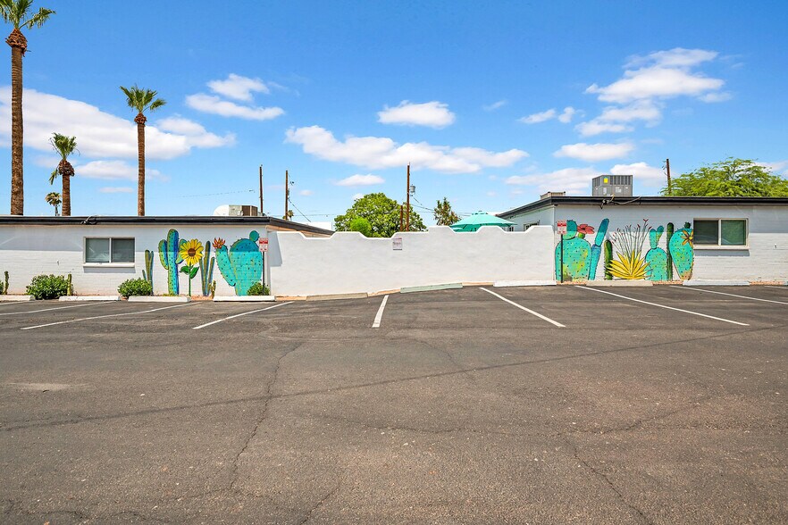 More Photos Of 1724 E Ocotillo Rd, Phoenix Apartments For Sale