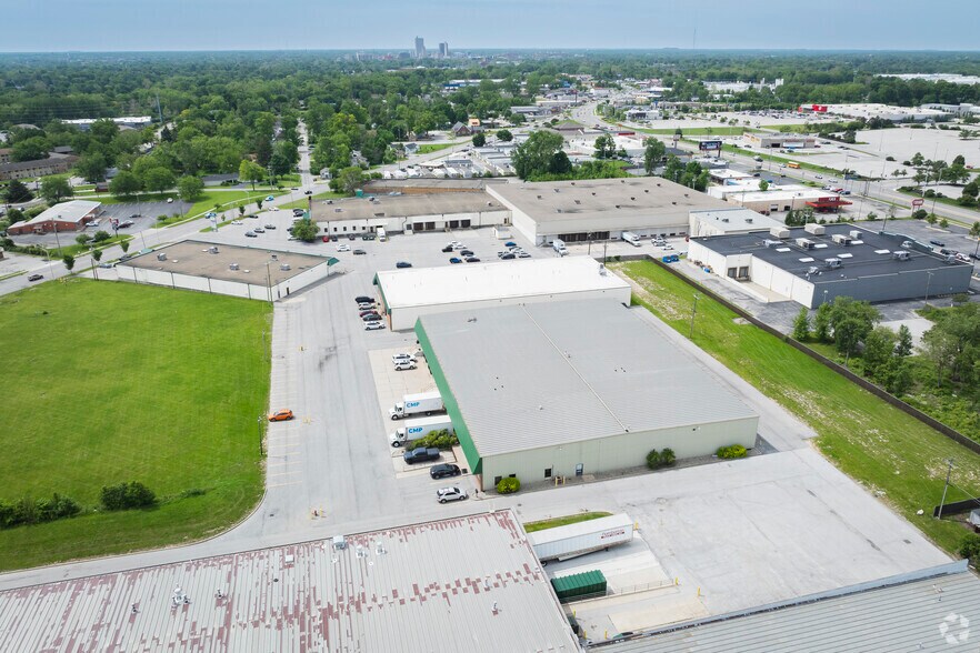 More Photos Of 4031-4149 N Clinton St, Fort Wayne Warehouse For Lease