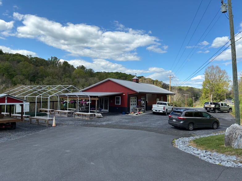 Primary Photo Of 885 Stonewall Jackson Hwy, Bentonville General Retail For Lease