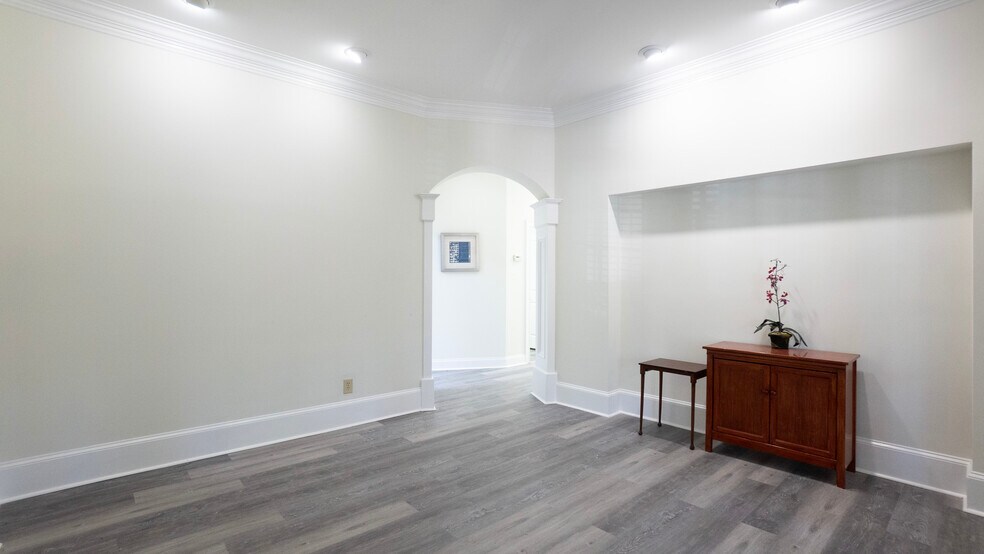 More Photos Of 1325 Satellite Blvd, Suwanee Office For Sale